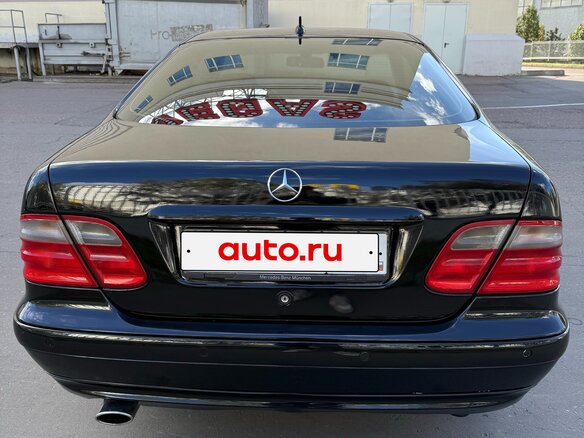 2001 Mercedes-Benz CLK-Класс 230 I (W208) Рестайлинг, чёрный, 850000 рублей - вид 4