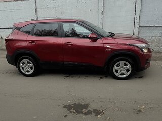 2021 Kia Seltos I, красный, 2100000 рублей, вид 1