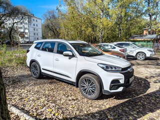 2023 Chery Tiggo 8 I Рестайлинг, белый, 1900000 рублей, вид 3