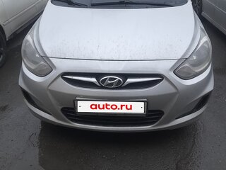 2011 Hyundai Solaris I, серебристый, 550000 рублей, вид 1