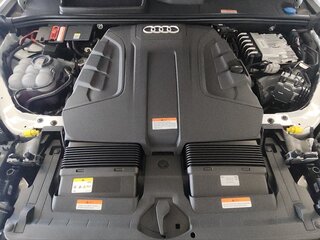 2026 Audi Q7 50 TDI II (4M) Рестайлинг 2, белый, 12360000 рублей, вид 5