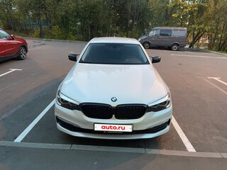 2017 BMW 5 серии 520d xDrive VII (G30/G31/G38), белый, 3490000 рублей, вид 4