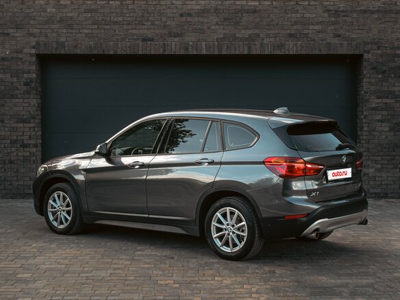 2018 BMW X1 20i xDrive II (F48), серый, 2530000 рублей - вид 7