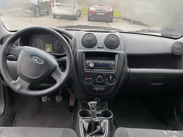 2014 Lada (ВАЗ) Granta I, серебристый, 280000 рублей - вид 7