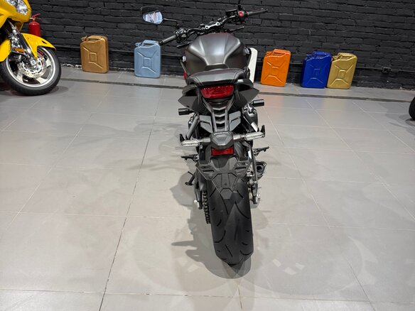 2023 Honda CB 650R, чёрный, 785000 рублей - вид 6