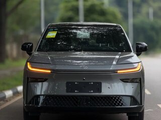 2026 Toyota bZ3X 58.3 kWh, серый, 2760000 рублей, вид 2
