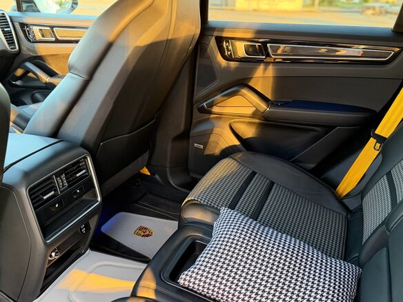 2019 Porsche Cayenne S Coupé III, серый, 8500000 рублей - вид 37
