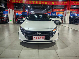 2023 Nissan Altima VI (L34) Рестайлинг, белый, 1980000 рублей, вид 2