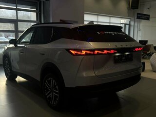 2026 Omoda C7, серебристый, 3499000 рублей, вид 3