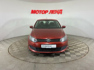 2013 Volkswagen Polo V, красный, 810000 рублей, вид 2