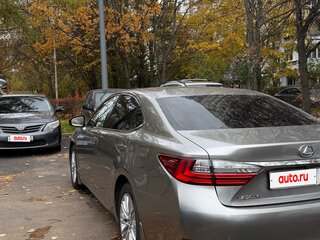 2016 Lexus ES 250 VI Рестайлинг, серый, 3100000 рублей, вид 4