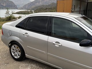 2004 Ford Focus I Рестайлинг, серебристый, 250000 рублей, вид 2