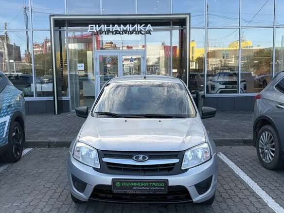 2018 Lada (ВАЗ) Granta I, серебристый, 470000 рублей - вид 1