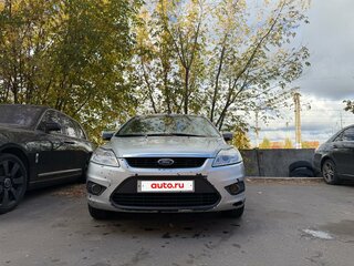2010 Ford Focus II Рестайлинг, серебристый, 390000 рублей, вид 1