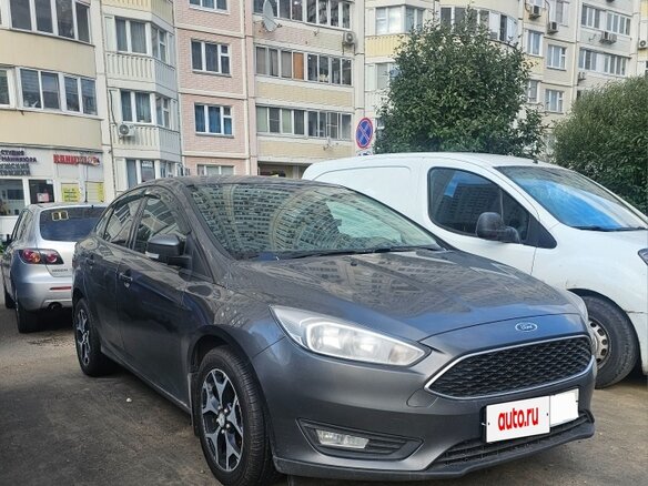 2017 Ford Focus III Рестайлинг, серый, 780000 рублей - вид 2