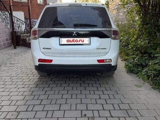 2012 Mitsubishi Outlander III, белый, 1100000 рублей, вид 4