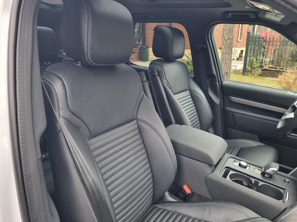 2024 Land Rover Discovery P300 V Рестайлинг, белый, 6390000 рублей - вид 14