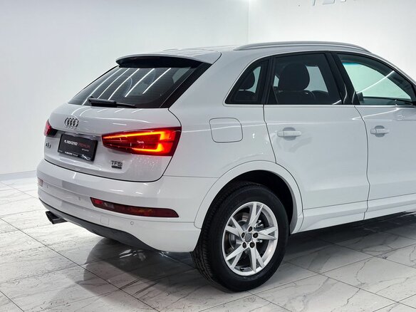 2015 Audi Q3 I (8U) Рестайлинг, белый, 1899000 рублей - вид 27