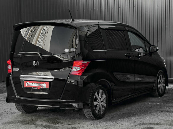 2010 Honda Freed I, чёрный - вид 6