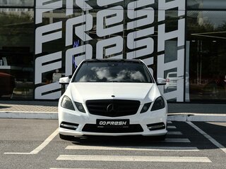 2013 Mercedes-Benz E-Класс 200 7G-Tronic IV (W212, S212, C207), белый, 1369000 рублей, вид 3