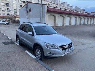 2010 Volkswagen Tiguan I, серебристый, 1100000 рублей, вид 2