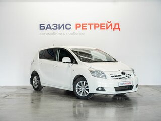 2011 Toyota Verso I, белый, 1339000 рублей, вид 3