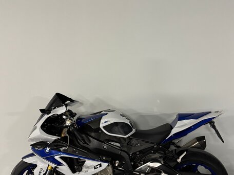 2013 BMW HP4, белый, 1300000 рублей, вид 1