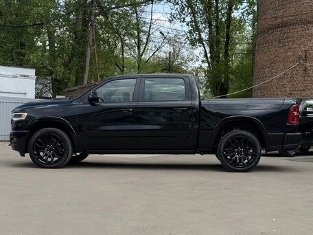 2024 Ram 1500 Crew Cab V Рестайлинг, чёрный, 8700000 рублей, вид 3