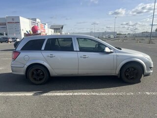 2011 Opel Astra H Рестайлинг, серебристый, 490000 рублей, вид 1