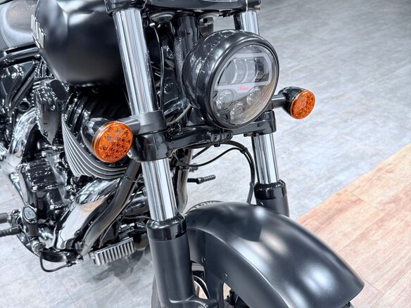 2023 Indian Chief Bobber, чёрный, 1899000 рублей - вид 17