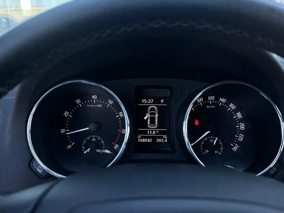 2013 Skoda Yeti I, серебристый, 1060000 рублей - вид 10