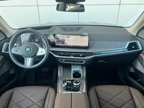 2025 BMW X5 Long 30Li IV (G05/G18) Рестайлинг, чёрный, 10990000 рублей - вид 11