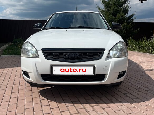2014 Lada (ВАЗ) Priora I Рестайлинг, белый, 603000 рублей - вид 2