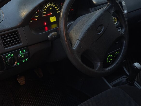 2012 Lada (ВАЗ) Priora I, зелёный, 290000 рублей - вид 8