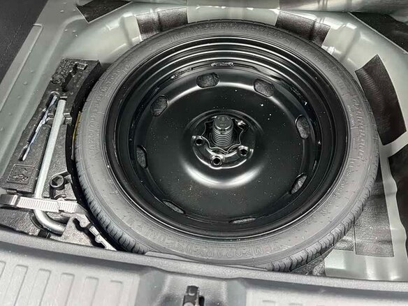 2023 Audi A3 Sportback 35 TFSI IV (8Y), зелёный, 2320000 рублей - вид 15