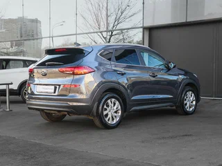 2019 Hyundai Tucson III Рестайлинг, серый, 2550000 рублей, вид 4