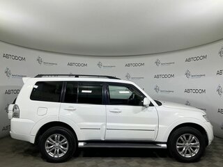 2013 Mitsubishi Pajero IV Рестайлинг 1, белый, 1779900 рублей, вид 4