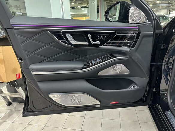 2026 Mercedes-Benz Maybach S-Класс 580 II (Z223) Рестайлинг, чёрный, 35990000 рублей - вид 12