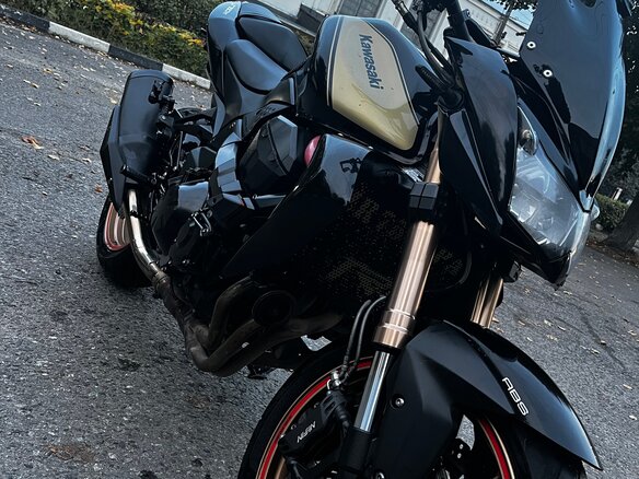 2012 Kawasaki Z 750, чёрный, 589999 рублей - вид 1
