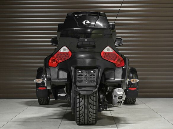2014 BRP Can-Am Spyder, чёрный, 1397000 рублей - вид 2