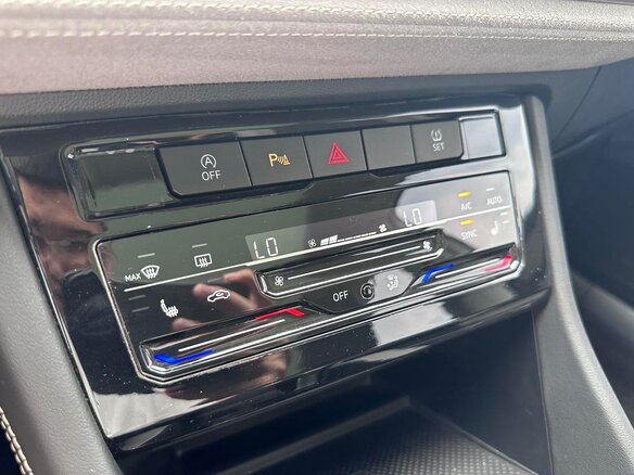 2023 Jetta VS7 I Рестайлинг 1, белый, 1700001 рублей - вид 11