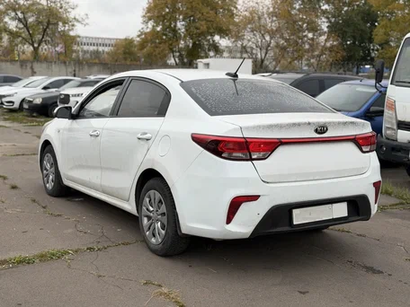 2019 Kia Rio IV, белый, 790000 рублей, вид 2