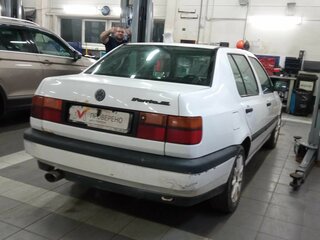 1992 Volkswagen Vento, белый, 120000 рублей, вид 3