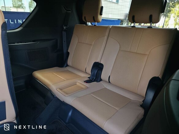 2026 Lexus LX 700h IV, чёрный, 26490000 рублей - вид 8