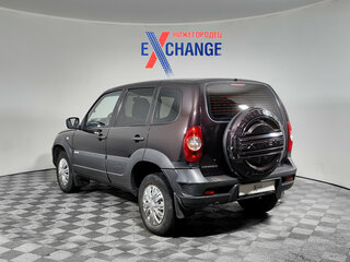 2013 Chevrolet Niva I Рестайлинг, коричневый, 335000 рублей, вид 3
