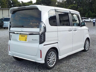 2022 Honda N-BOX II Рестайлинг, белый, 630000 рублей, вид 4