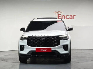 2025 Ford Explorer VI Рестайлинг, белый, 6884000 рублей, вид 4