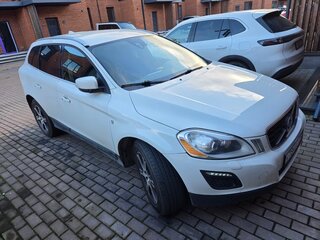 2013 Volvo XC60 I, белый, 1400000 рублей, вид 1