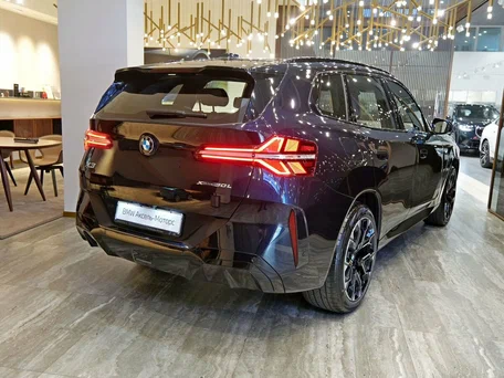 2025 BMW X3 Long 30L xDrive IV (G45/G48), чёрный, 7100000 рублей, вид 4