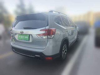 2020 Subaru Forester V, серебристый, 2200000 рублей, вид 3